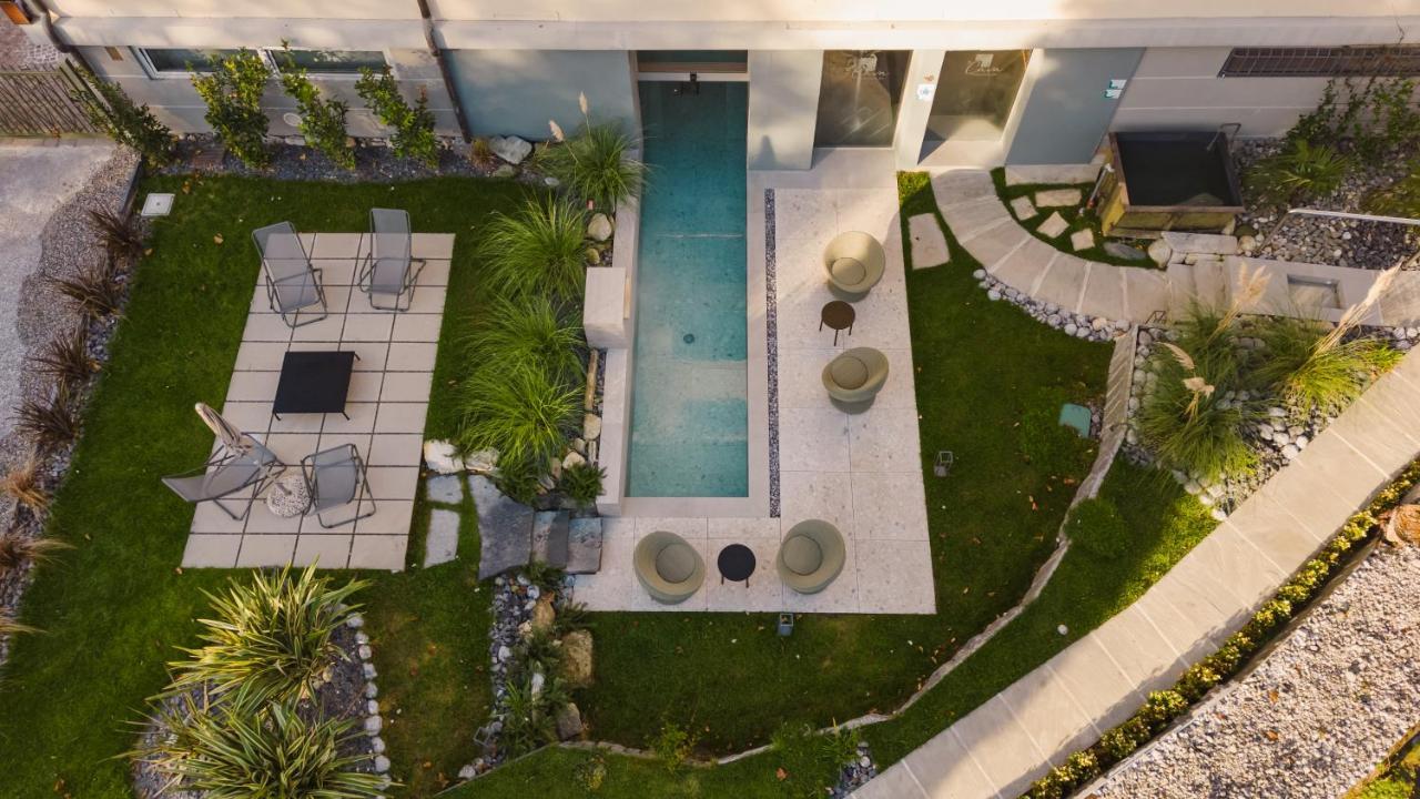 Hotel Il Corazziere Merone Εξωτερικό φωτογραφία
