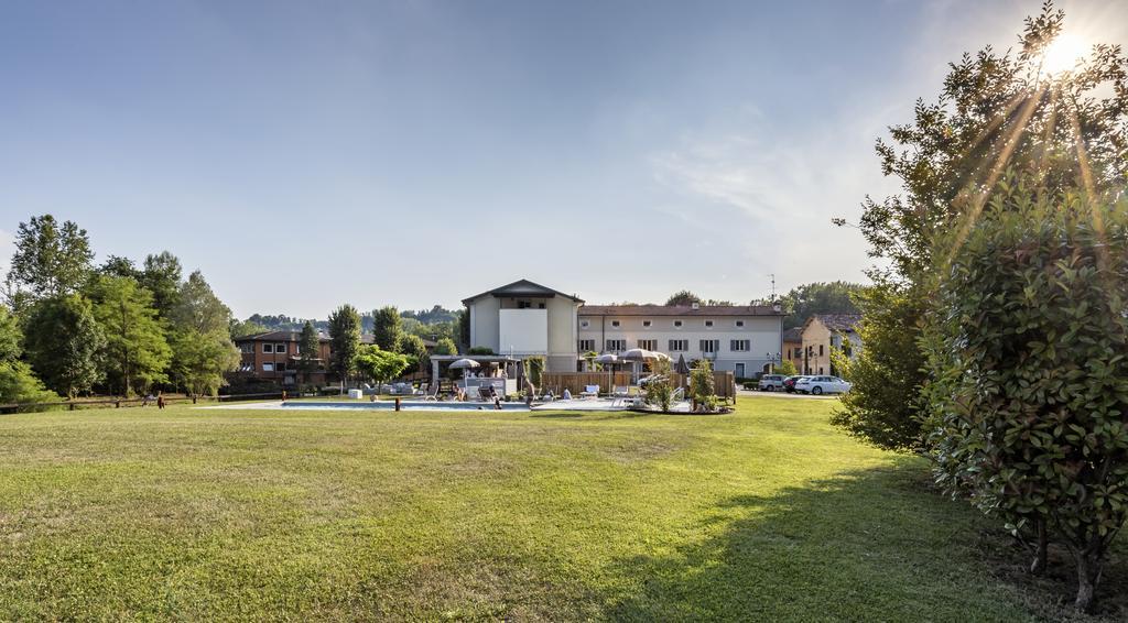 Hotel Il Corazziere Merone Εξωτερικό φωτογραφία