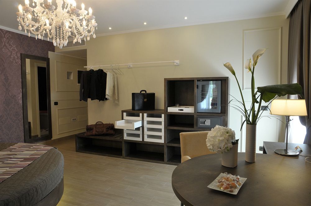 Hotel Il Corazziere Merone Εξωτερικό φωτογραφία