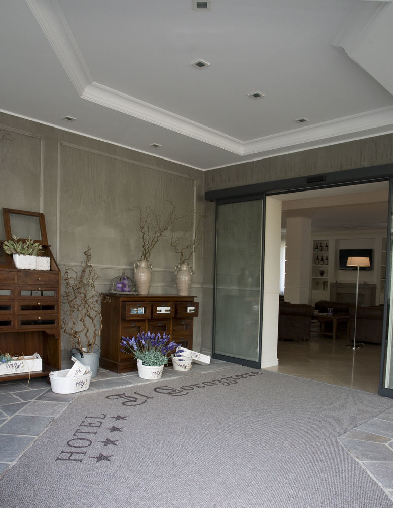 Hotel Il Corazziere Merone Εξωτερικό φωτογραφία