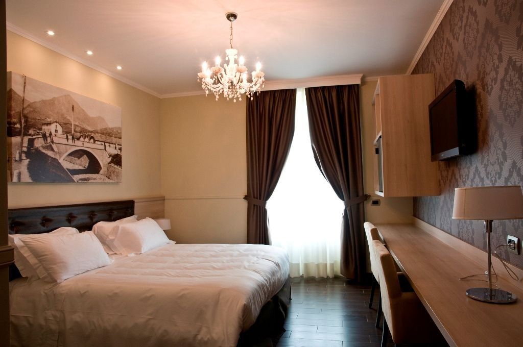 Hotel Il Corazziere Merone Εξωτερικό φωτογραφία