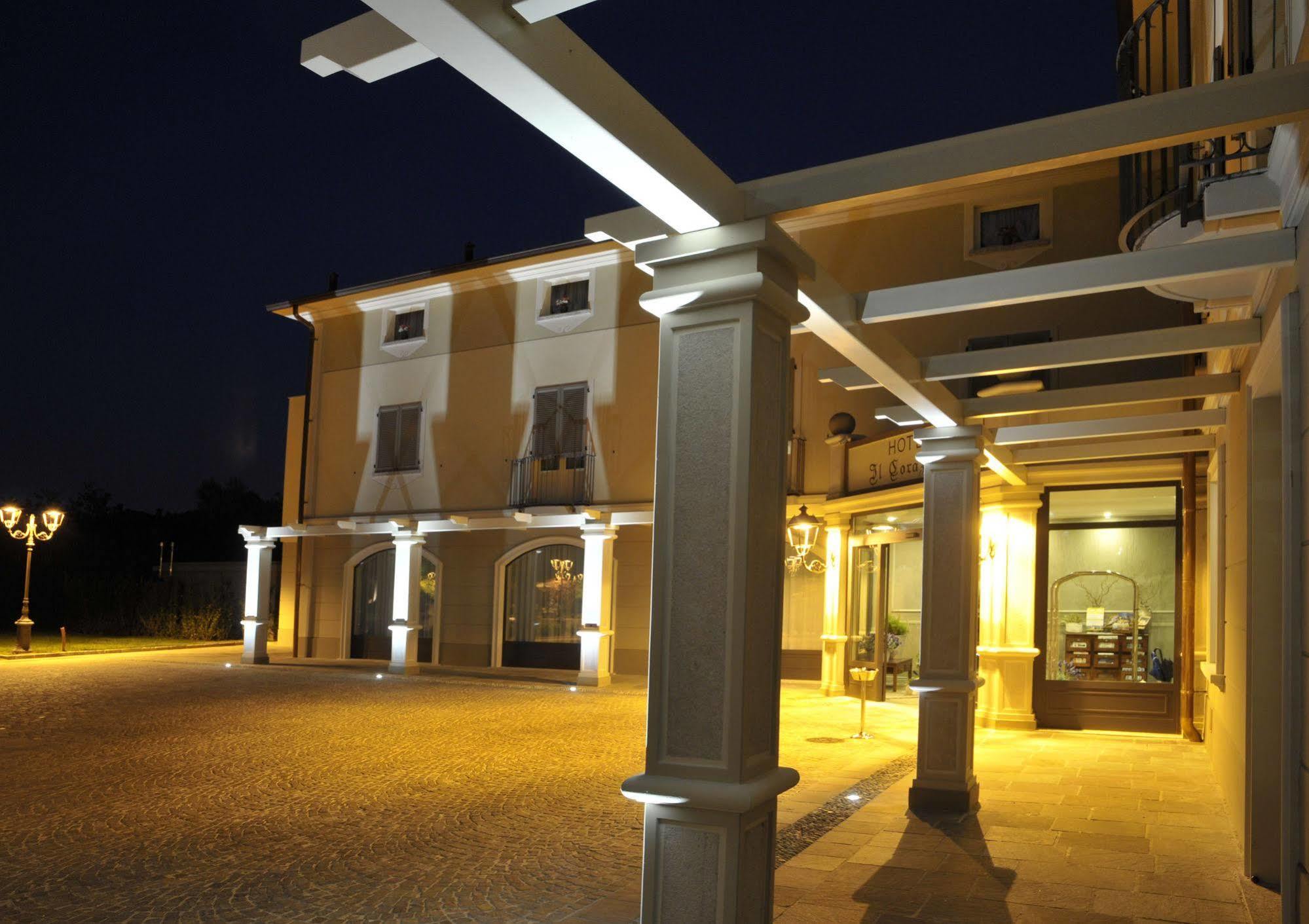 Hotel Il Corazziere Merone Εξωτερικό φωτογραφία